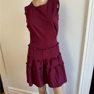 Elegant Sleeveless Burgundy Dress